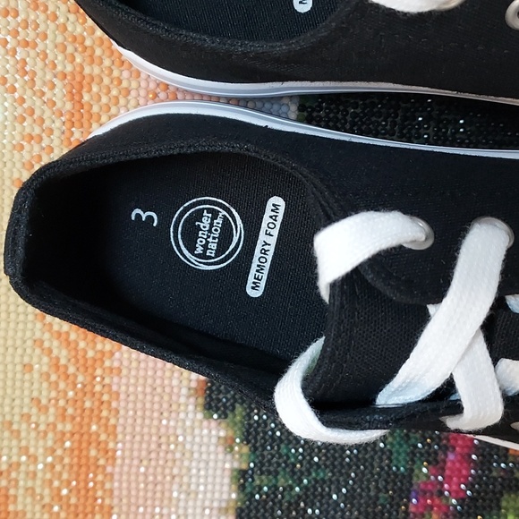 Boys Canvas Casual Lace-up Low-Top  Sneaker - Picture 10 of 13